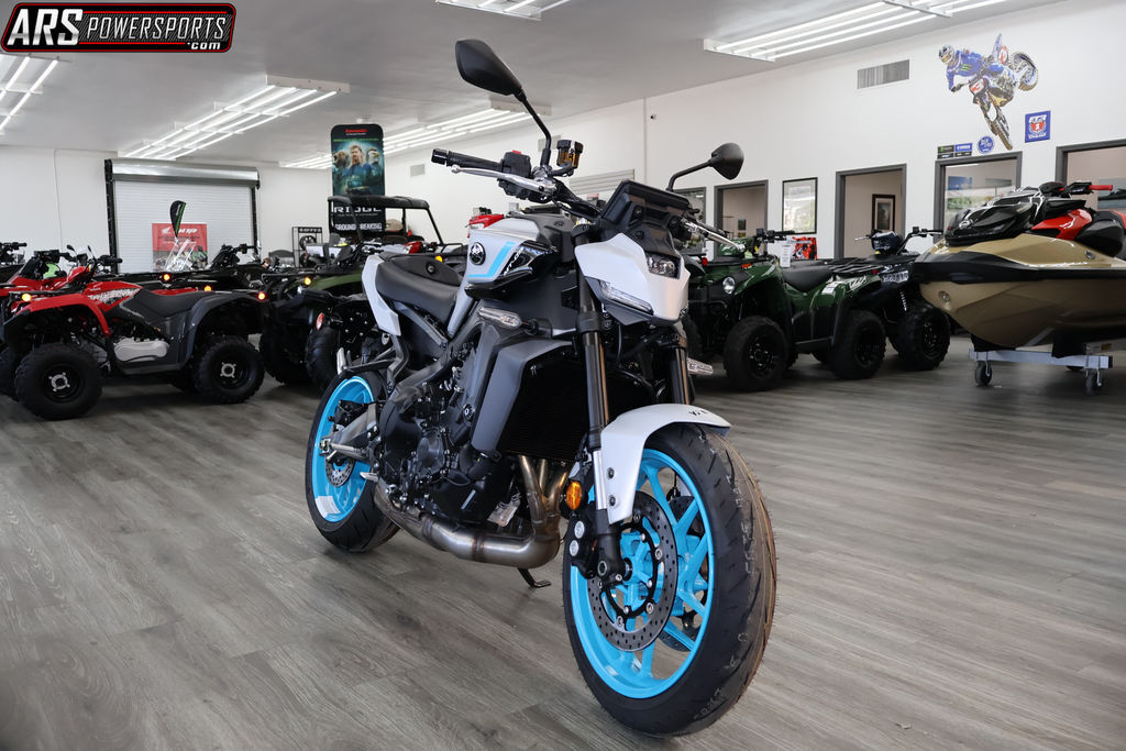 2025 Yamaha MT-09 09 in Okeechobee, FL