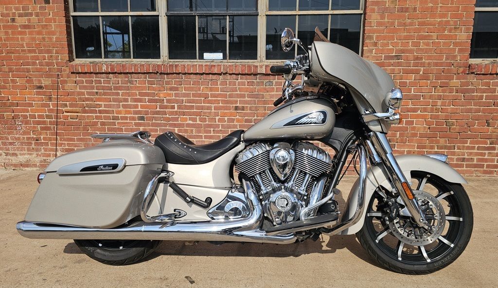 2022 Indian Motorcycle® Chieftain® Limited Silver Quartz Metallic LIMITED in Oklahoma City, OK