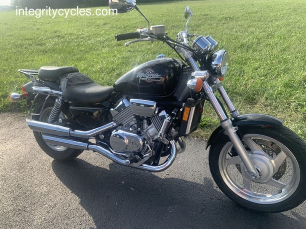 1994 Honda® Magna® V-45 in Lewis Center, OH