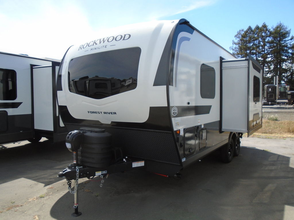 2027 Forest River Rockwood Mini Lite 2109S in santa rosa CA