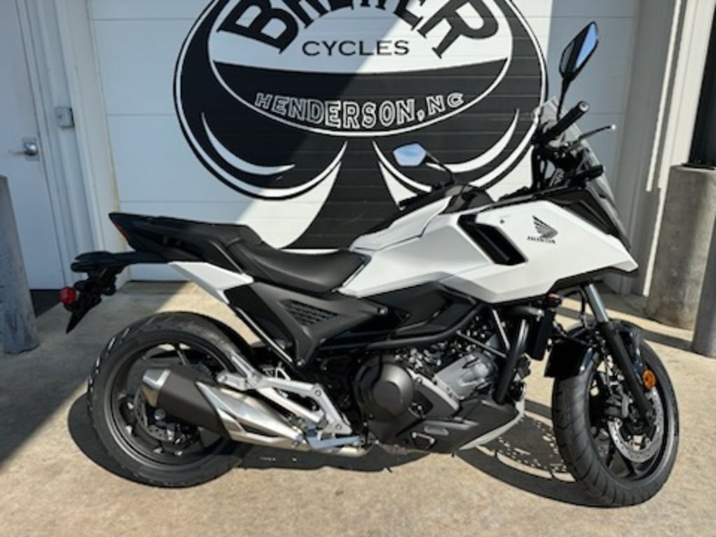 2026 Honda® NC750X DCT X DCT ABS in Henderson, NC