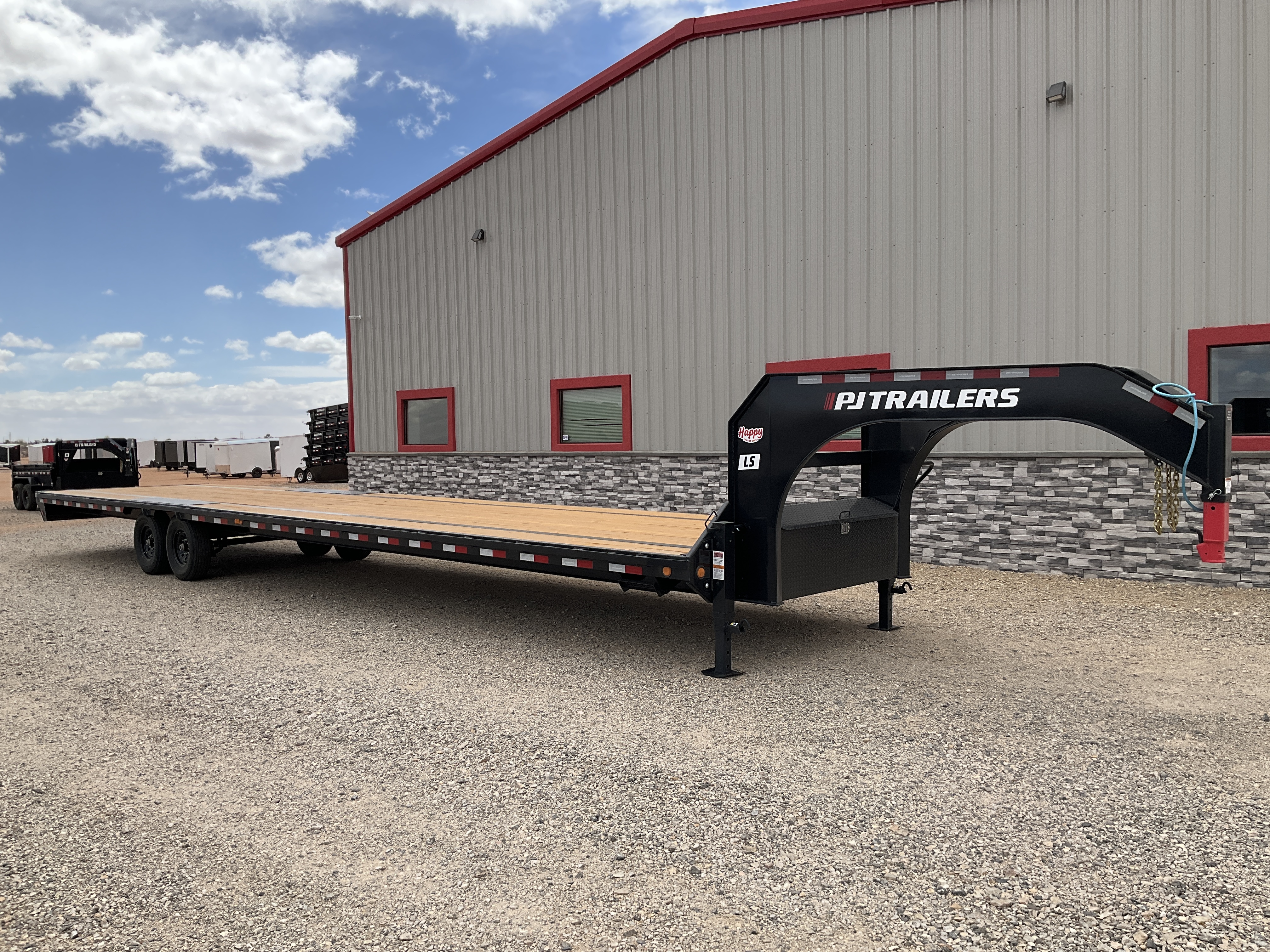 2027 PJ Trailers LS in El Paso, TX