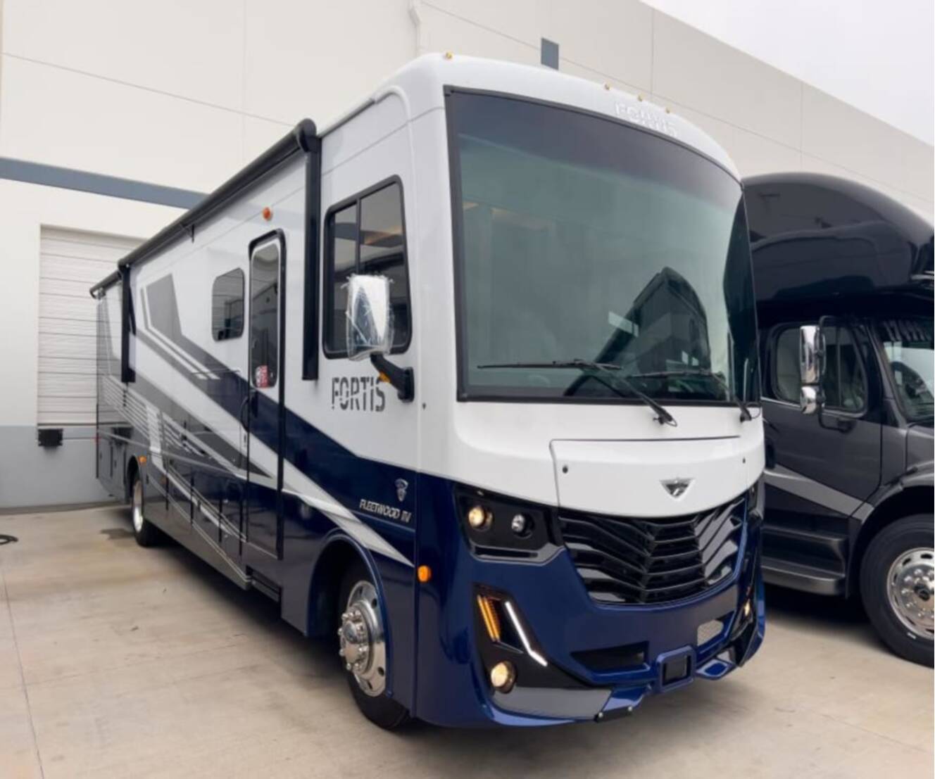 A photo of this 2026 Fleetwood FORTIS 34MB