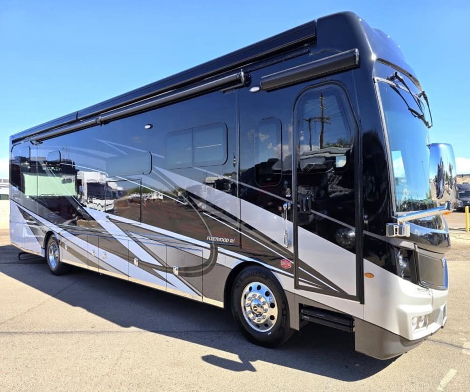 2026 Fleetwood DISCOVERY LXE 40M-LXE in mesa AZ