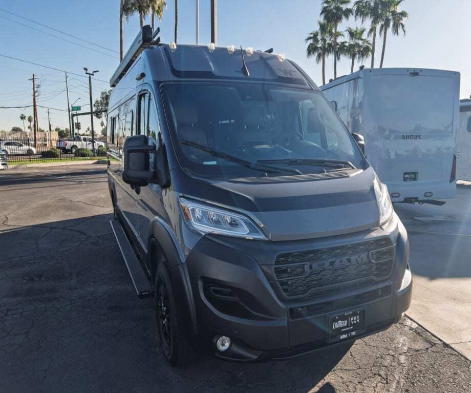 2026 Winnebago TRAVATO BU259K RV