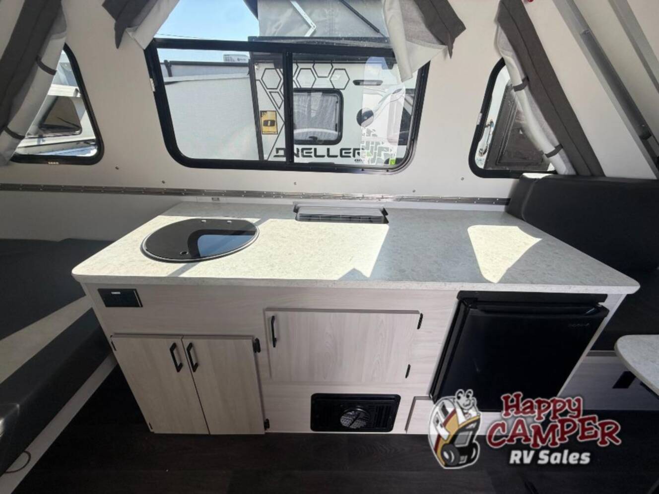 A photo of this 2027 Aliner Scout 15