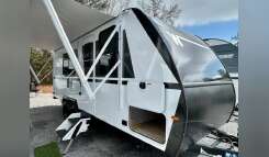 2026 Winnebago Micro Minnie 2000FRB RV