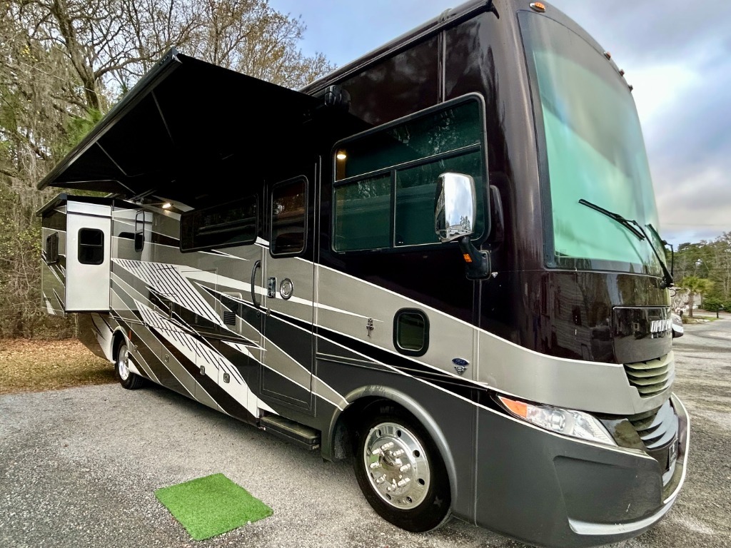 2022 Tiffin Open Road Allegro 32SA RV