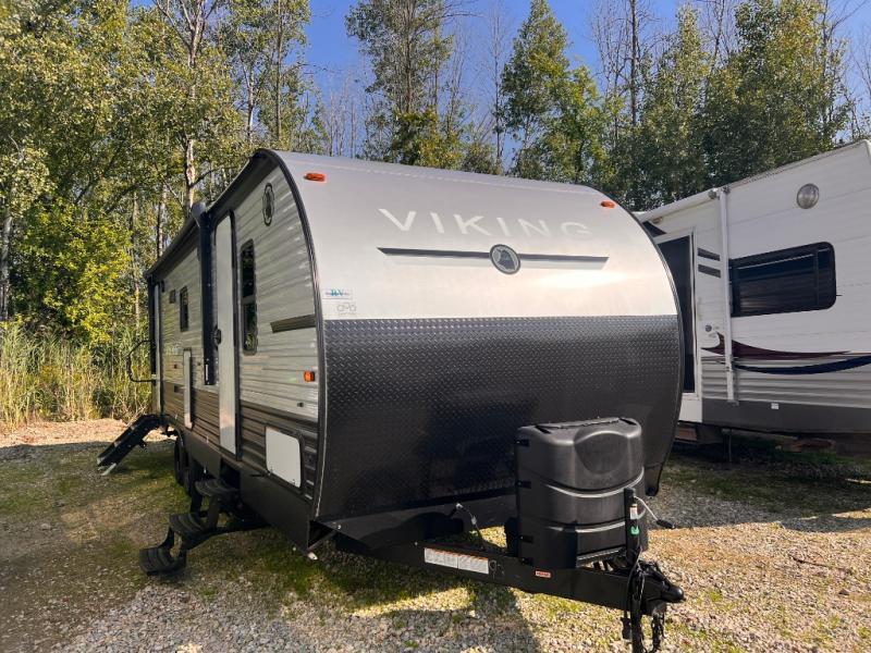 2021 Coachmen Viking Ultra-Lite 272RLS in sturgeon bay WI