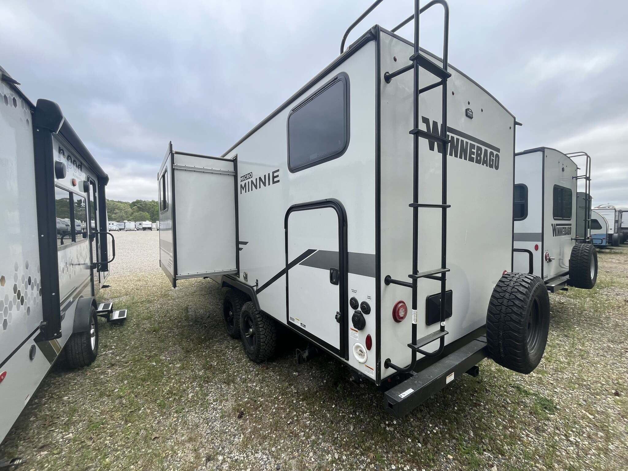 2022 Winnebago Micro Minnie 2306BHS in newfield NJ
