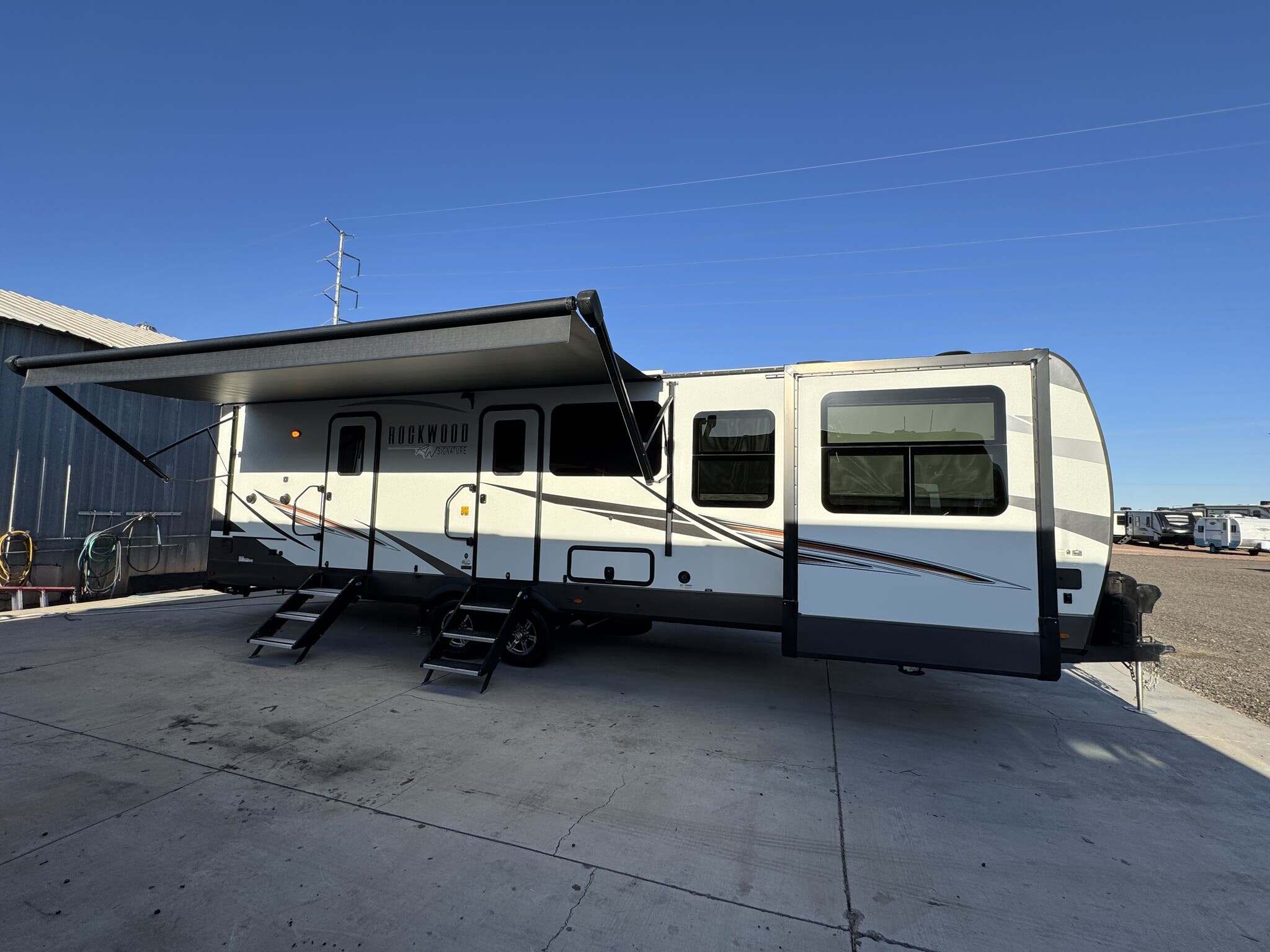 2022 Forest River Rockwood Signature 8324SB in casa grande AZ