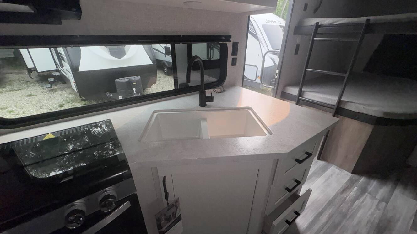A photo of this 2025 Jayco Jay Flight SLX 263BHSW