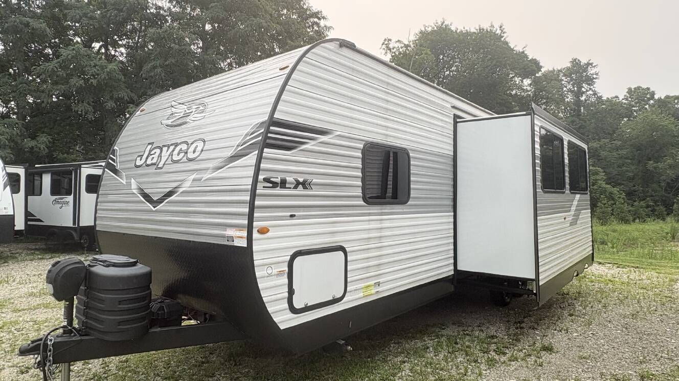 A photo of this 2025 Jayco Jay Flight SLX 263BHSW