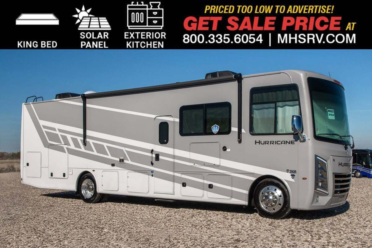 2026 Thor Motor Coach Hurricane 35J RV