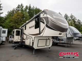 2016 KEYSTONE MONTANA 3402RL