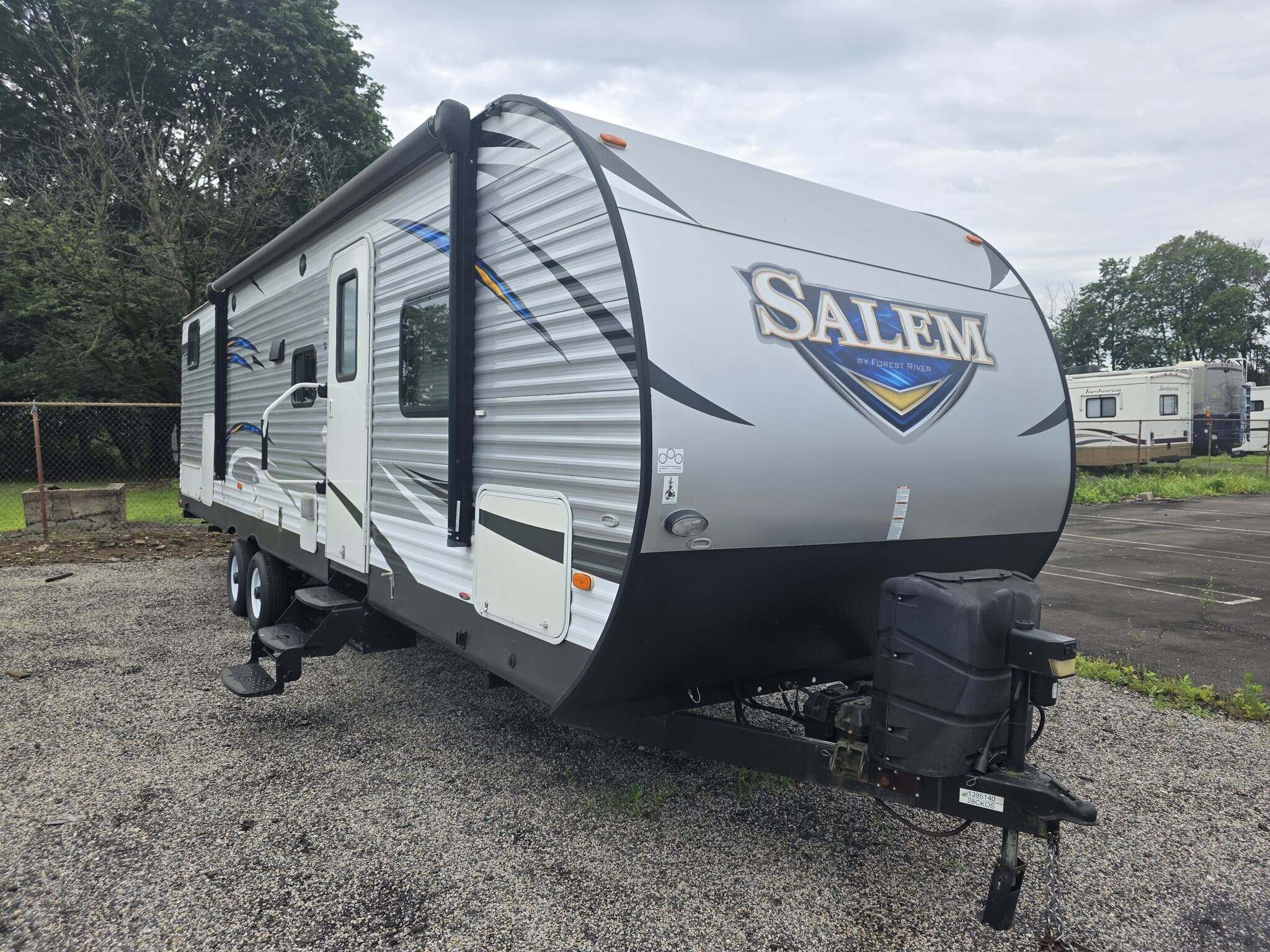 2018 Forest River Salem LE 28CKDS in souderton PA