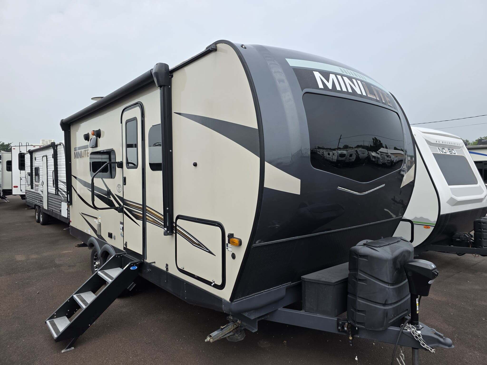 2022 Forest River Rockwood Mini Lite 2104S in souderton PA