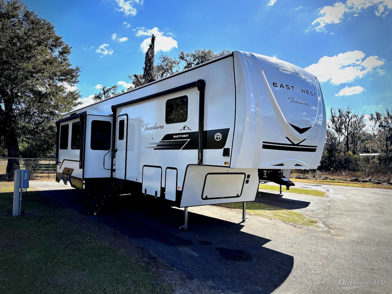 2026 East To West Tandara 389DS in ocala FL