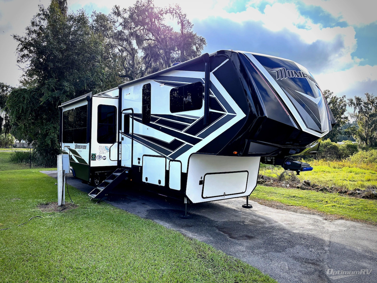 2021 Grand Design Momentum 397TH in ocala FL