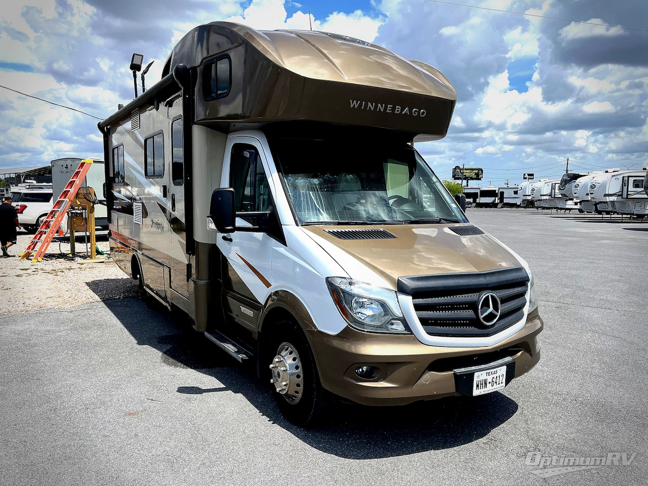 2017 Itasca Navion 24V in la feria TX