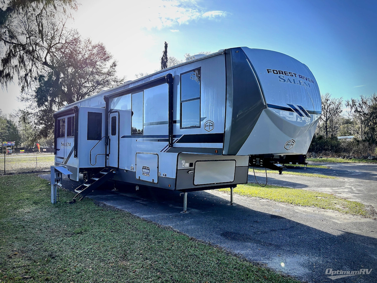 2026 Forest River Salem Hemisphere 376FAM in ocala FL