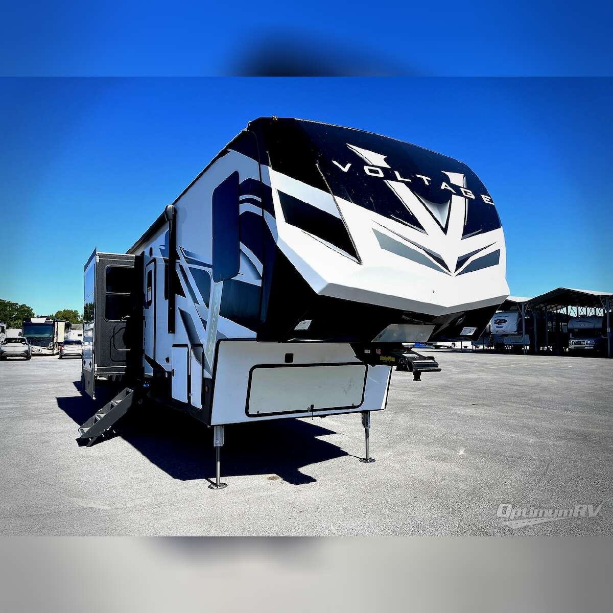 2021 Dutchmen RV Voltage 3845