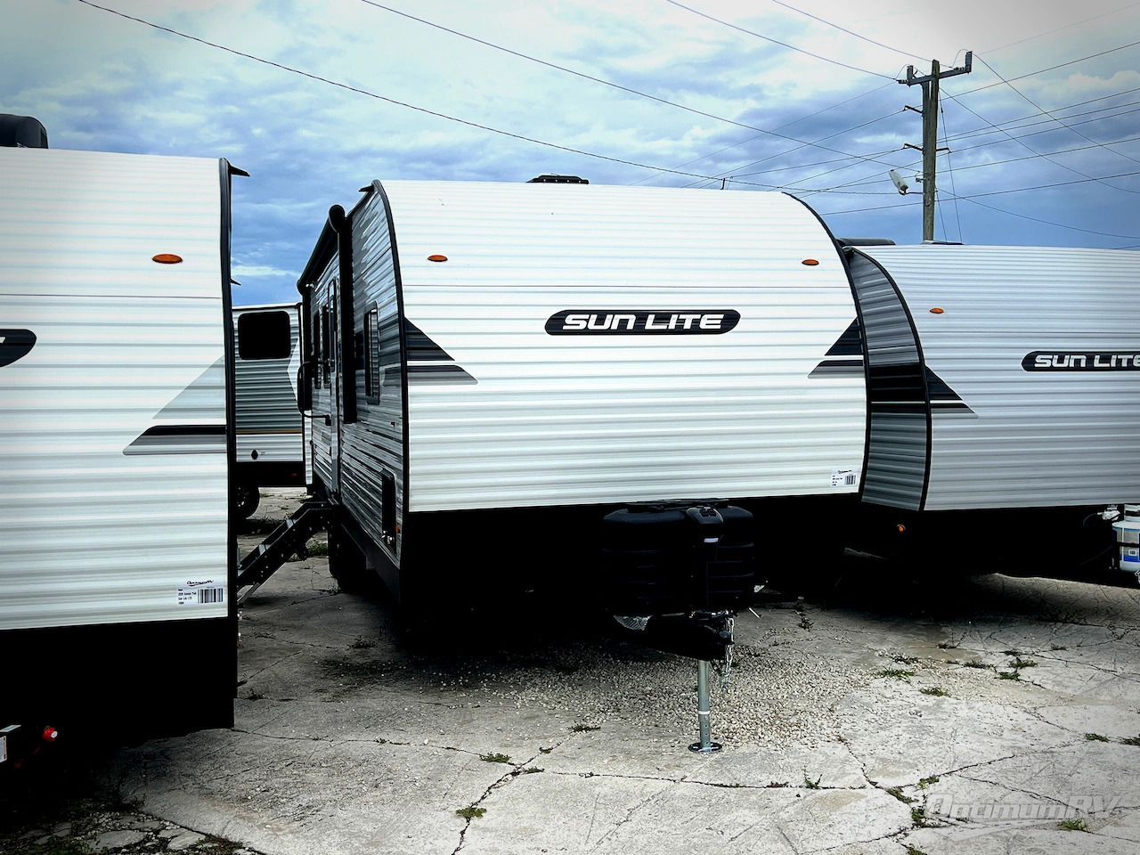 2026 Sunset Park Rv Sun Lite 27WQB in mims FL