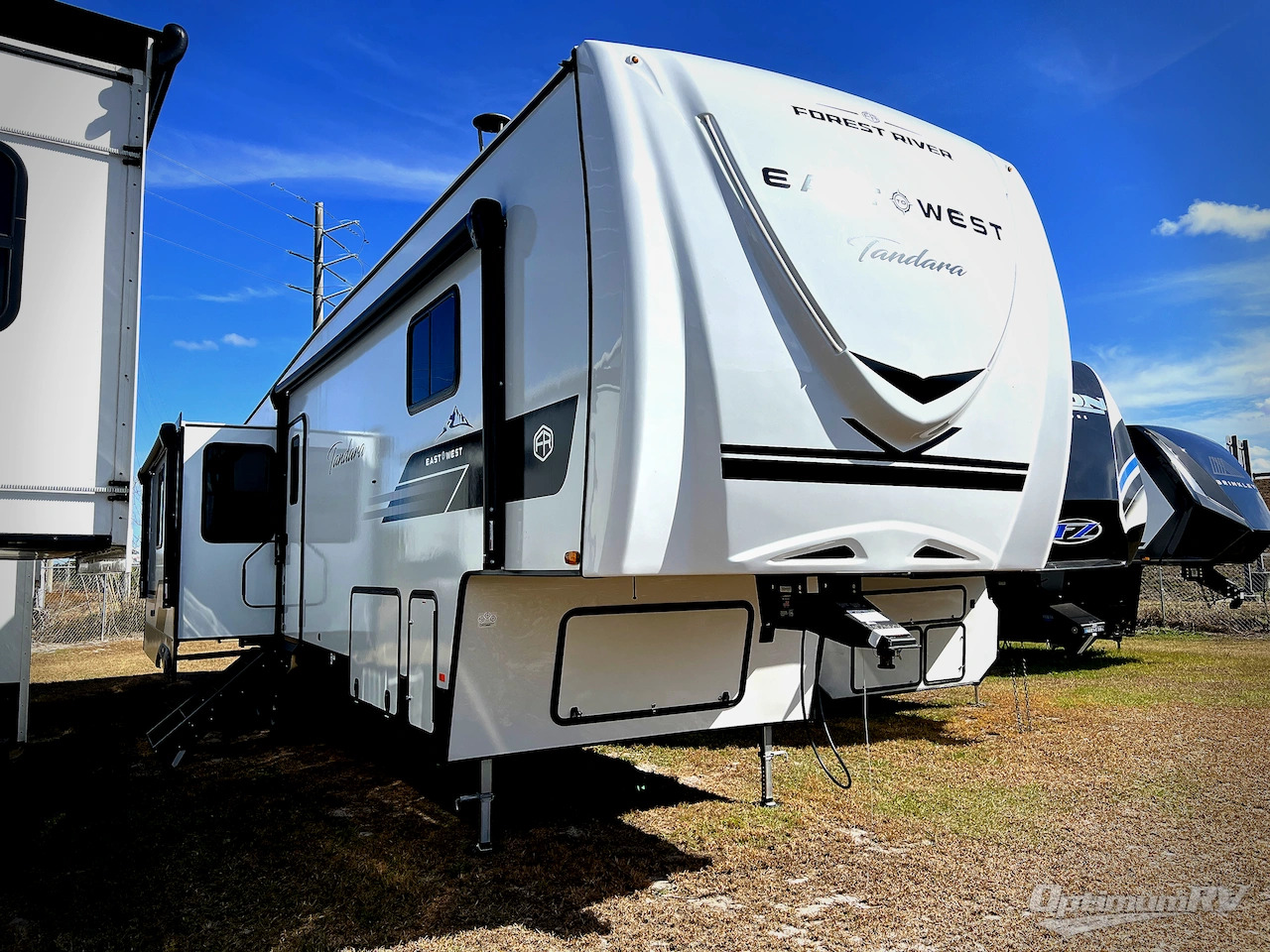 2026 East To West Tandara 388LR in bushnell FL