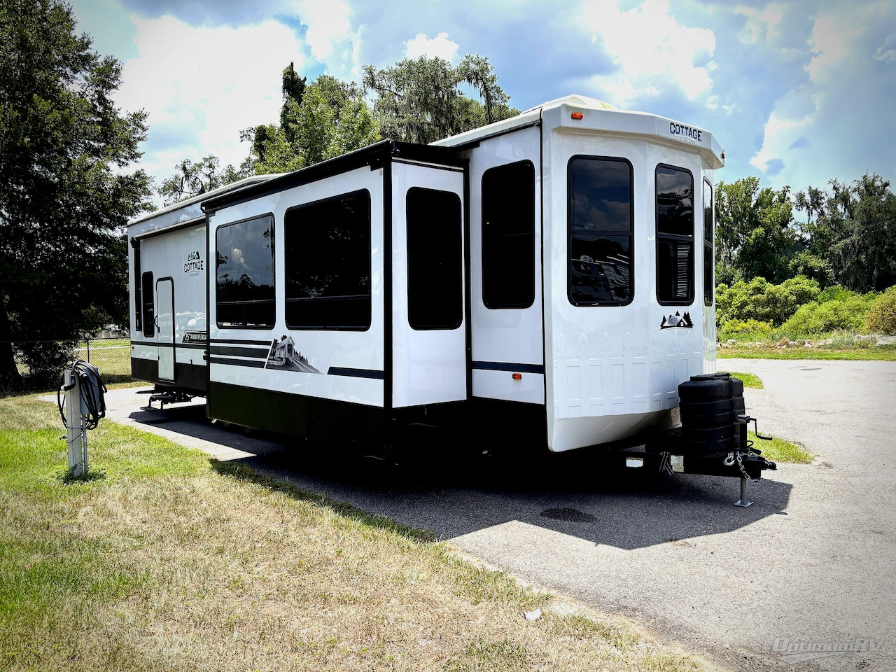2024 Forest River Cedar Creek Cottage 40CDL in ocala FL