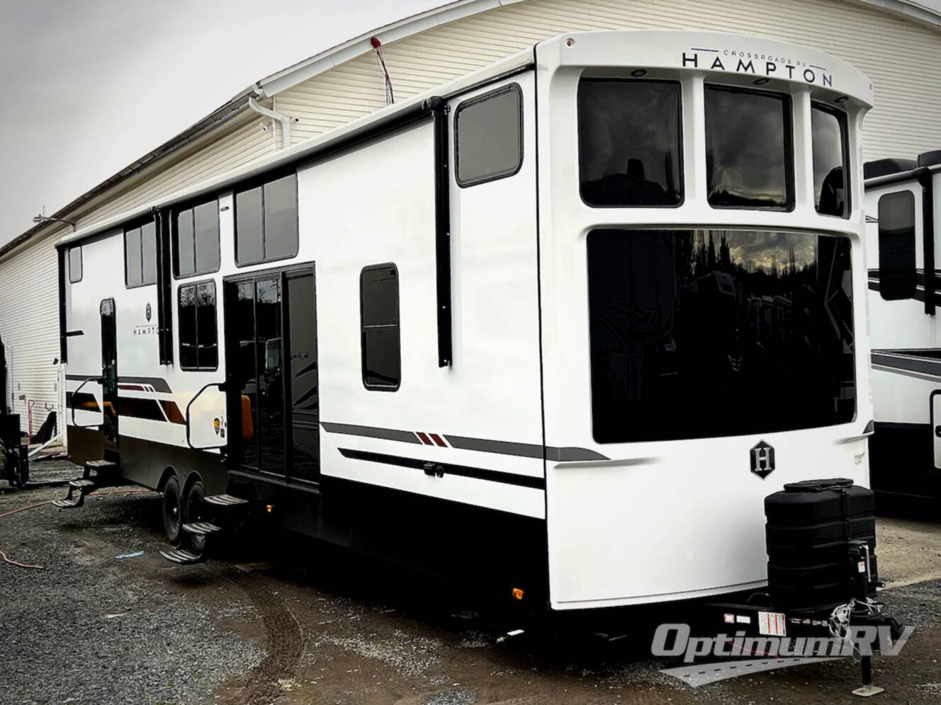 A photo of this 2026 Crossroads Hampton 410PVL