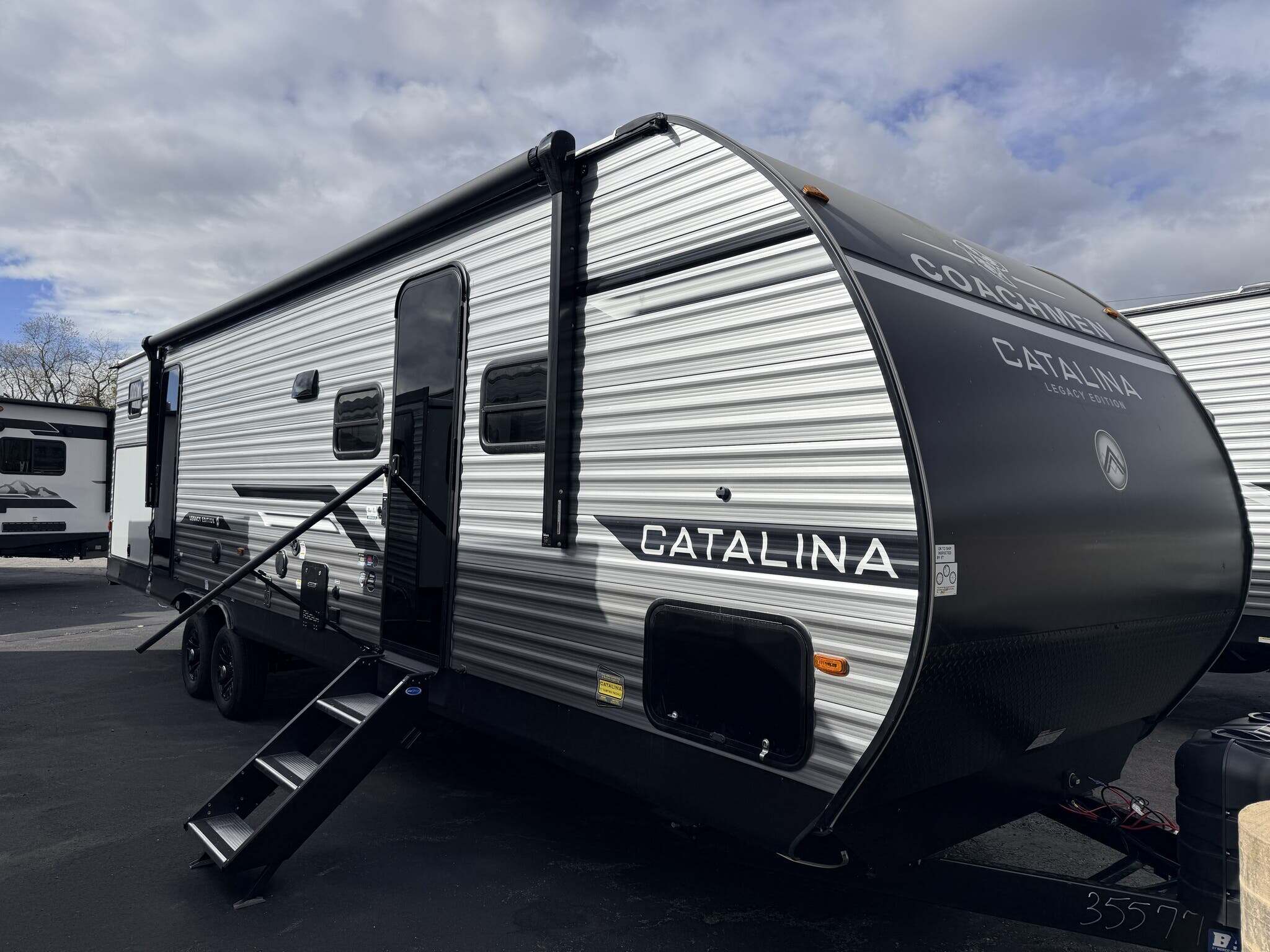 2026 Coachmen Catalina Legacy Edition 323BHDSCK RV