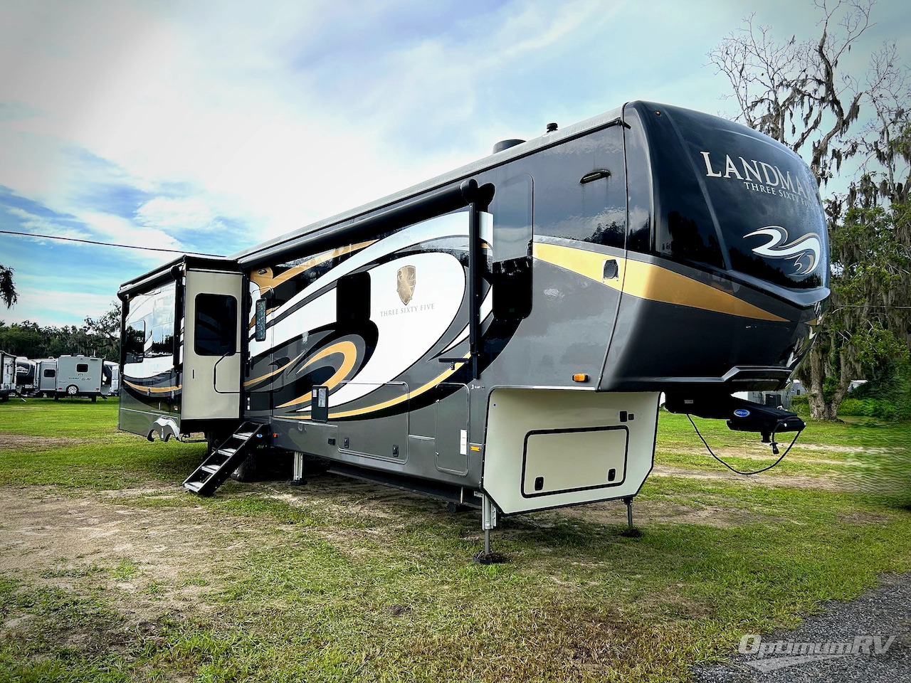 2021 Heartland Landmark Newport RV