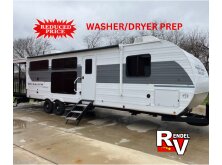 5 RV Models with an Amazing Outdoor Kitchen image