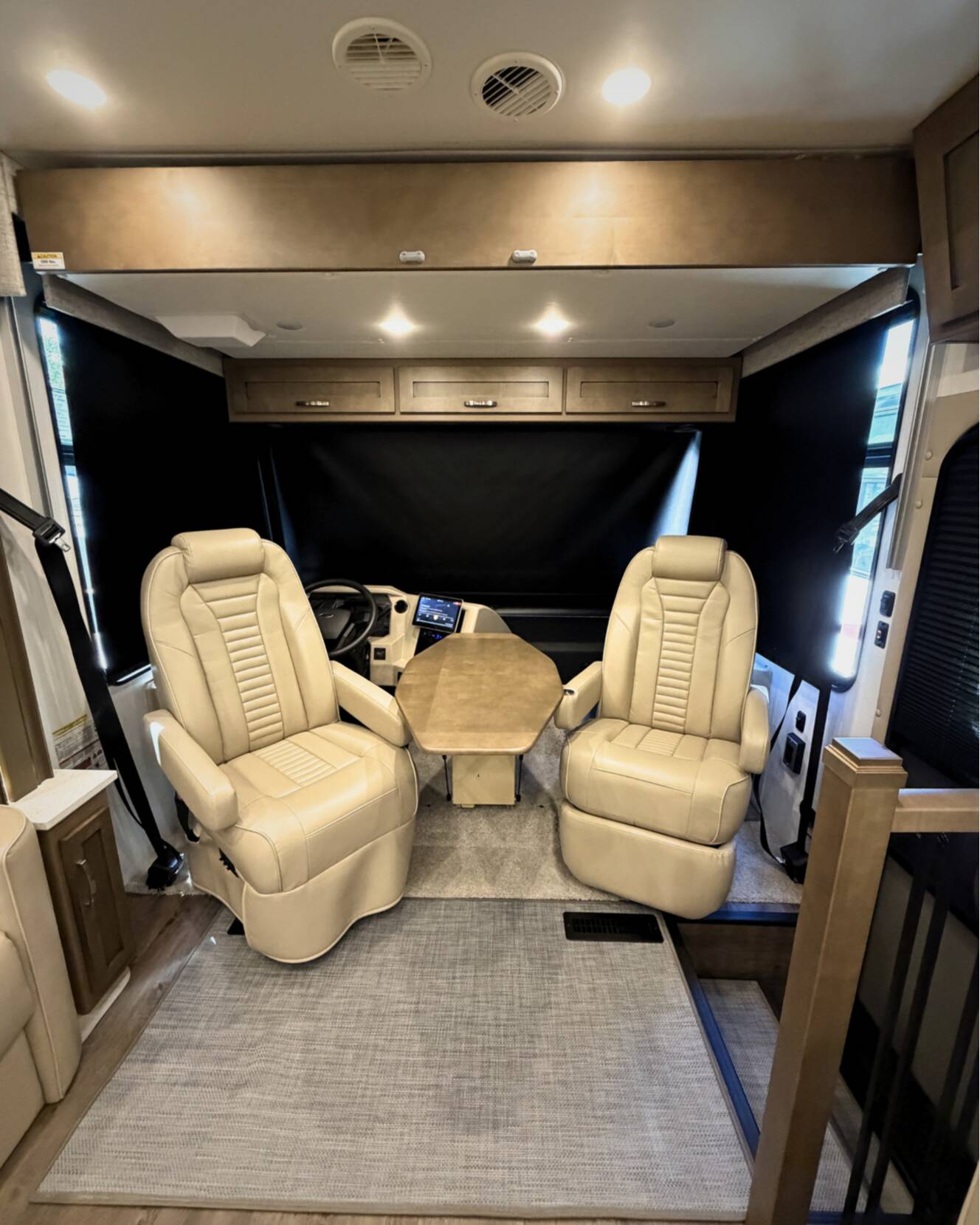 A photo of this 2026 Newmar Bay Star 3629