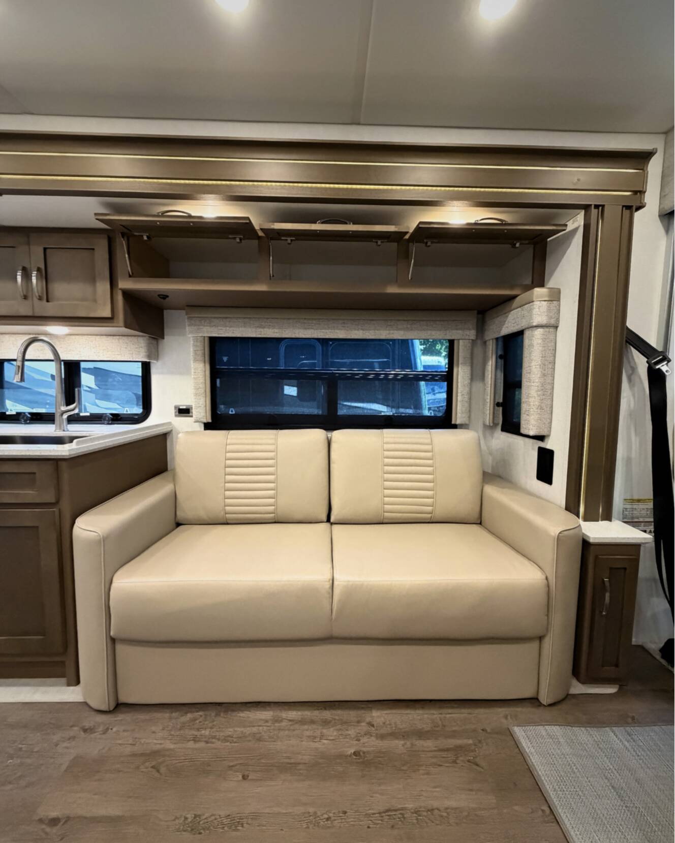 A photo of this 2026 Newmar Bay Star 3629