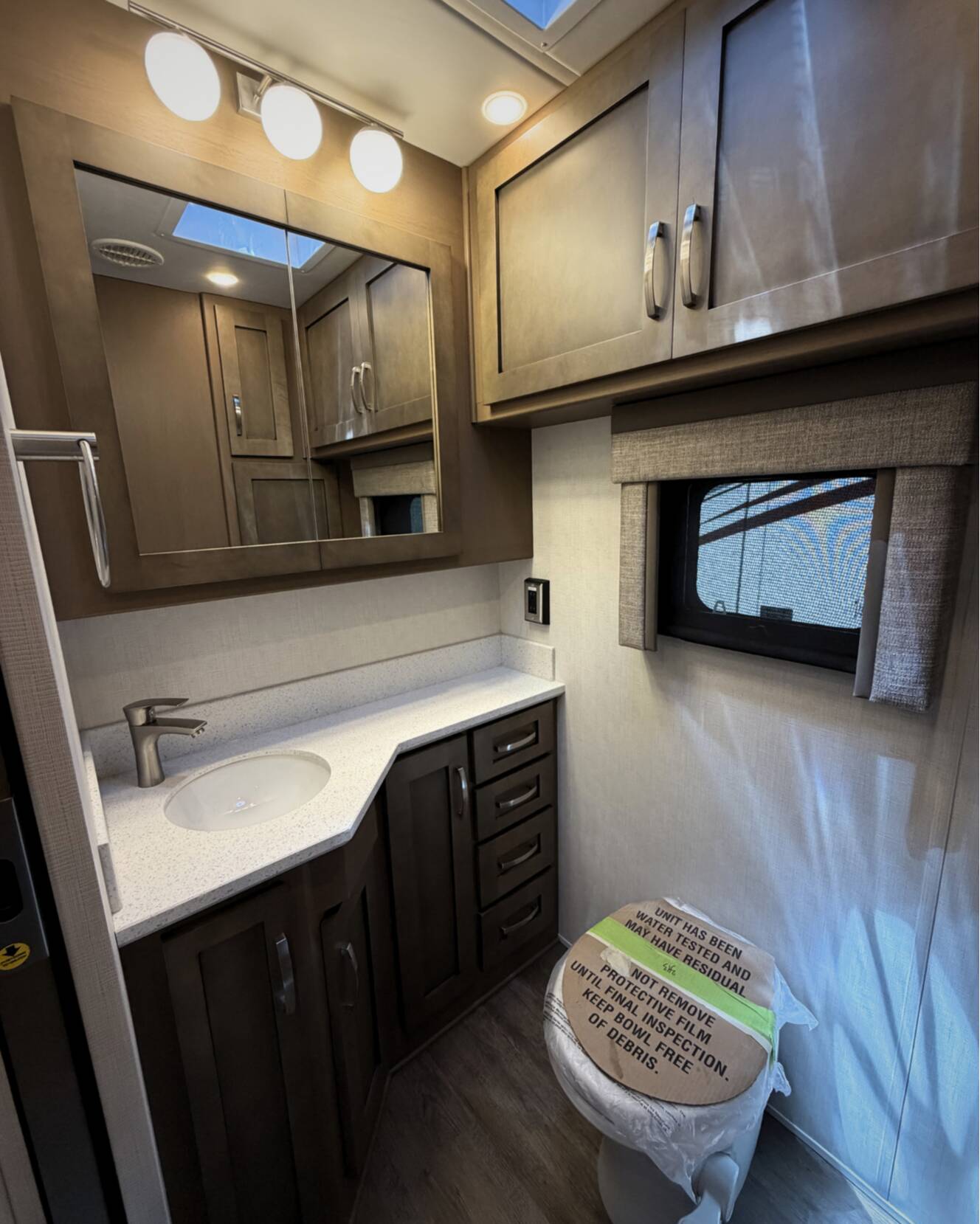 A photo of this 2026 Newmar Bay Star 3629