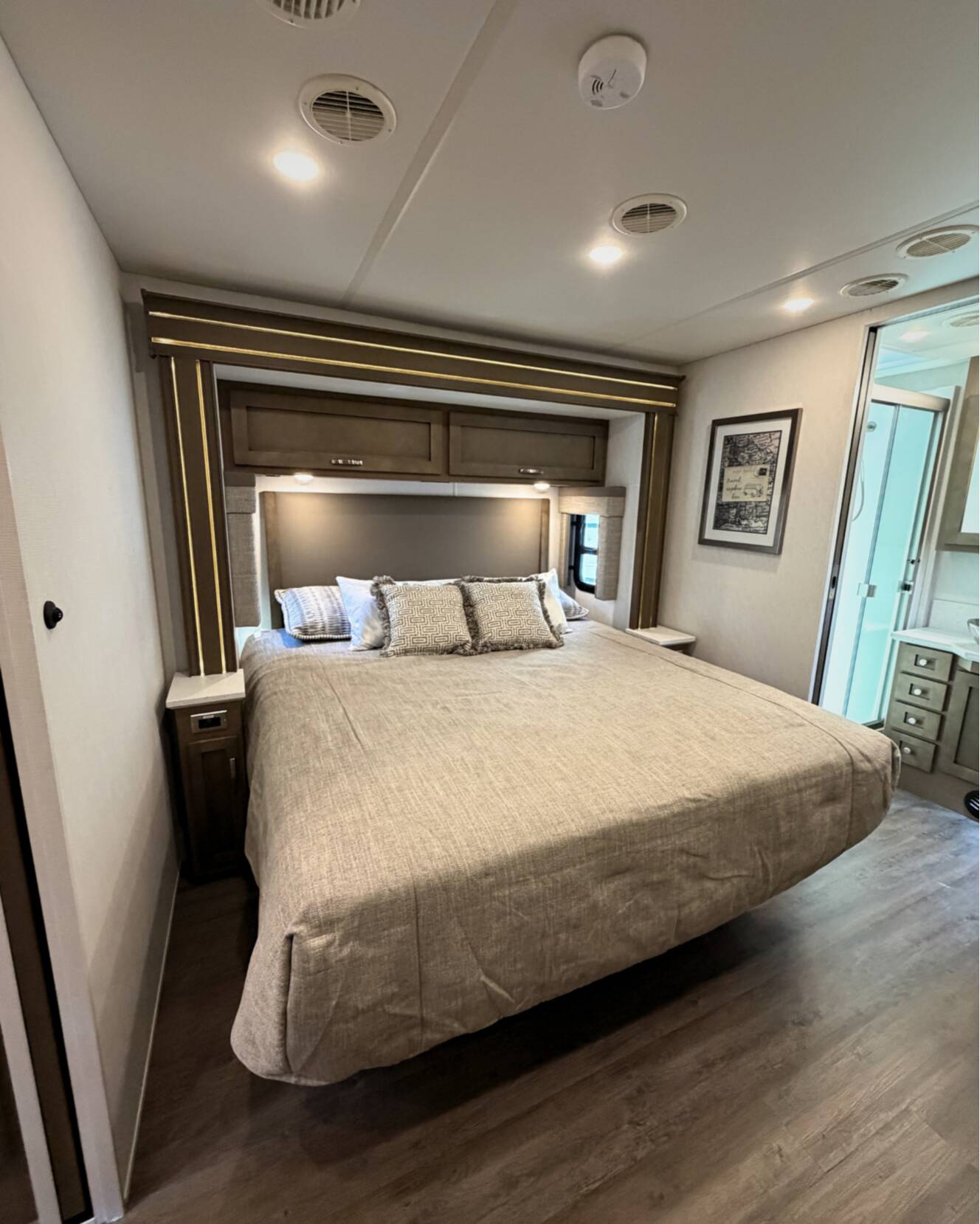 A photo of this 2026 Newmar Bay Star 3629