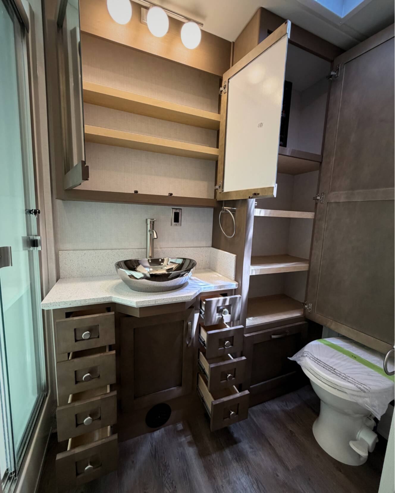 A photo of this 2026 Newmar Bay Star 3629