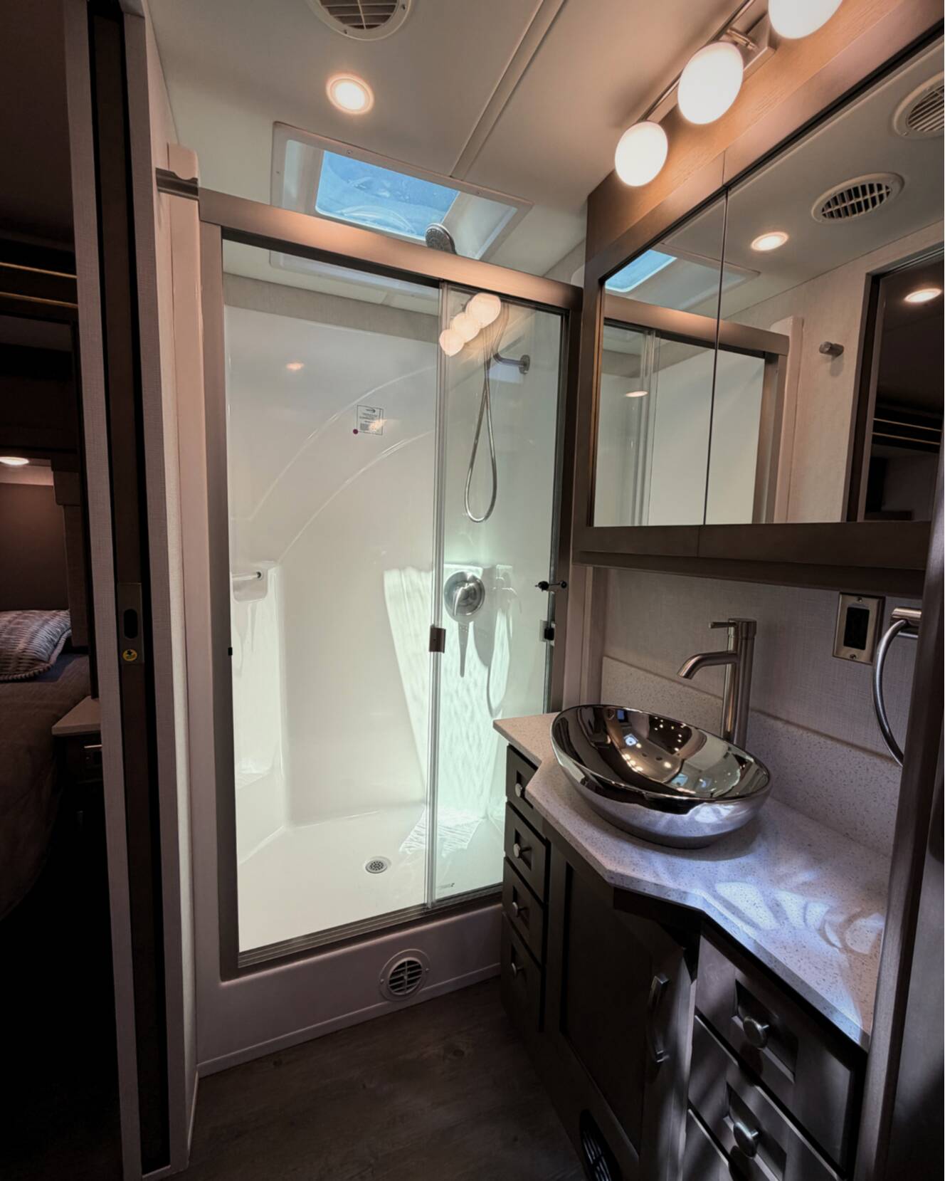 A photo of this 2026 Newmar Bay Star 3629