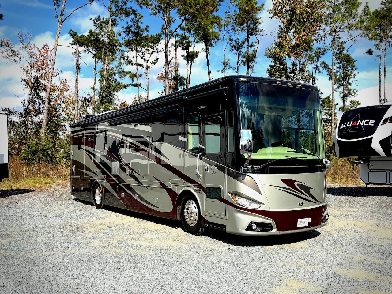 2018 Tiffin Phaeton 37 BH RV