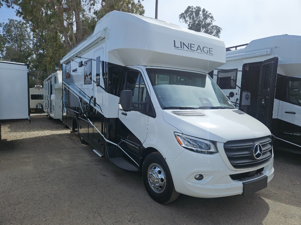 2026 Grand Design Lineage Series M 25TK in pismo beach CA