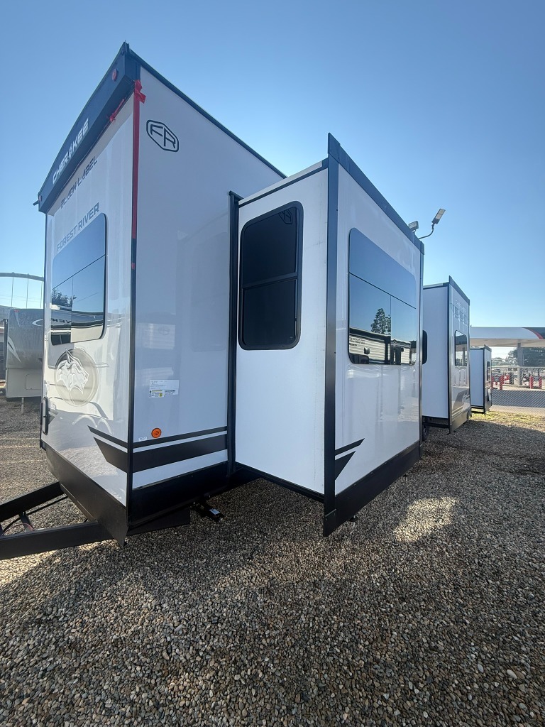 2026 Forest River Cherokee Timberwolf Black Label Destination Trailer 39D in paso robles CA