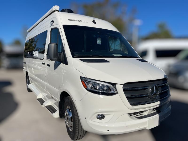2025 Pleasure-Way Plateau TS RV