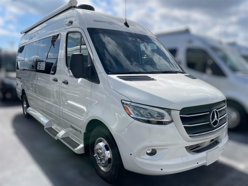 2024 Pleasure-Way Plateau FL RV