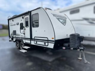 2020 WINNEBAGO MICRO MINNIE 2106DS