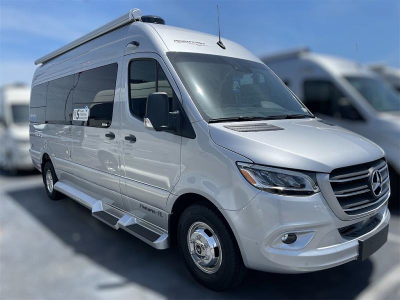 2025 Pleasure-Way Plateau FL RV