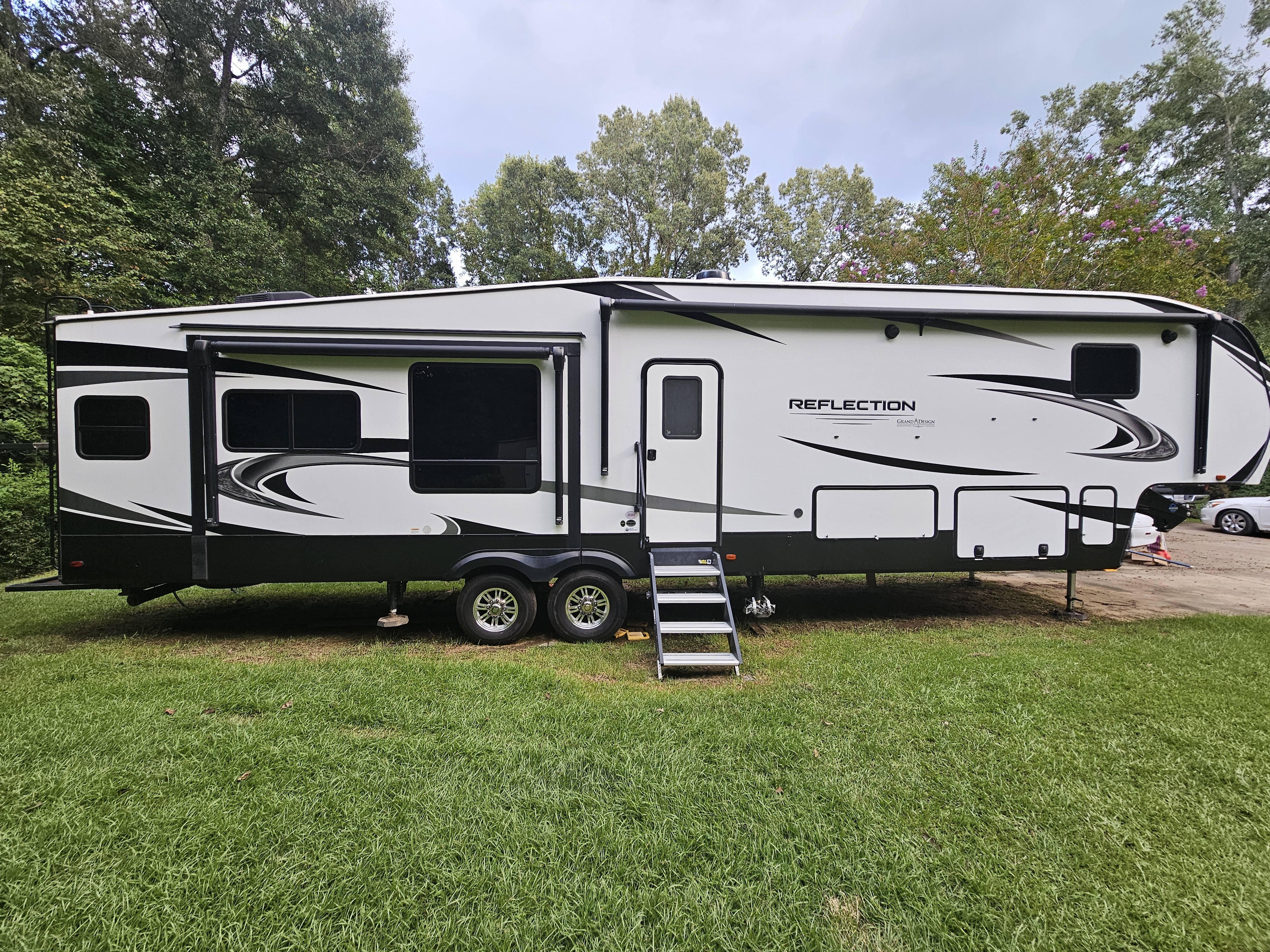 2020 Grand Design REFLECTION 367BHS RV