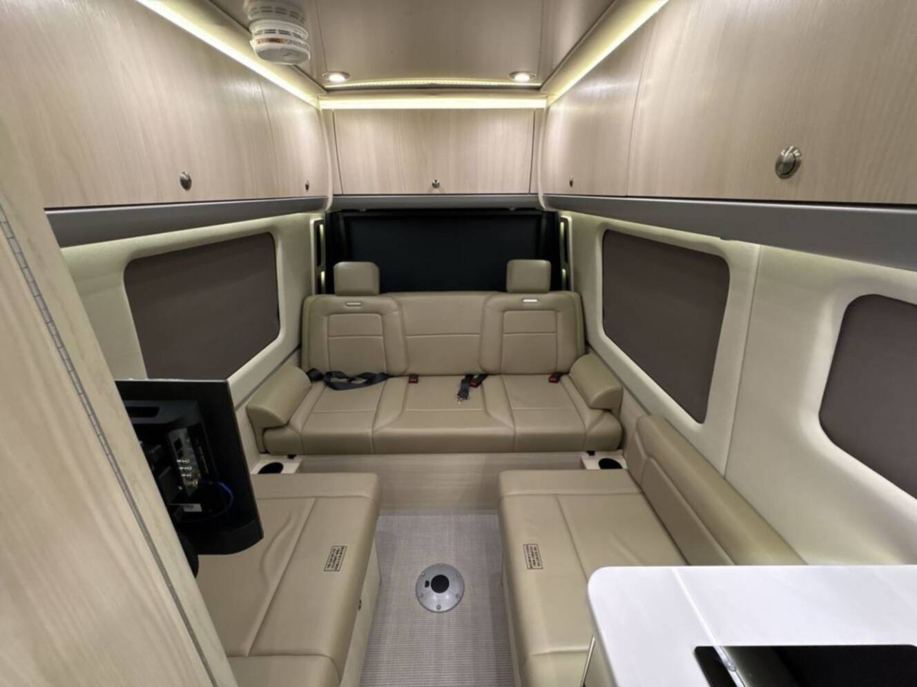 A photo of this 2025 Airstream Interstate GL