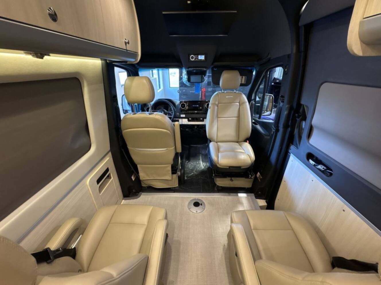 A photo of this 2025 Airstream Interstate GL