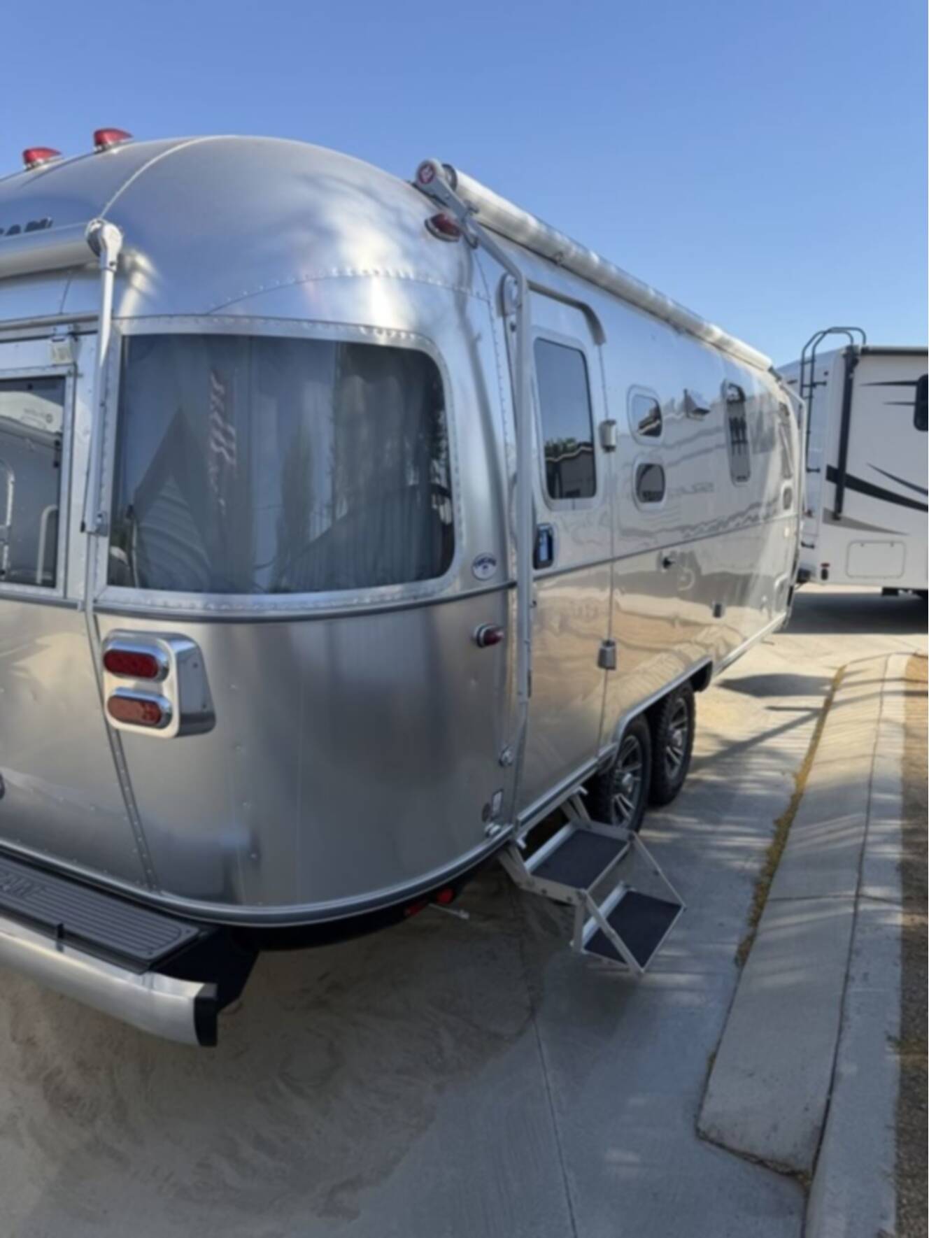 A photo of this 2026 Airstream Trade Wind 25FBT